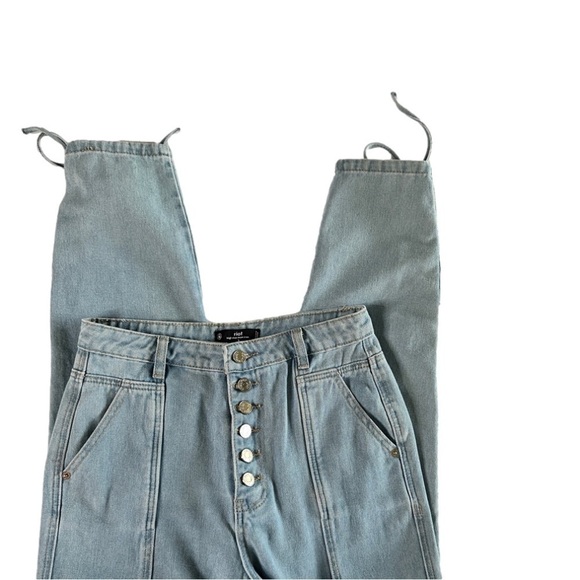 MISSGUIDED Riot High Rise Mom Jeans Size 4 - Picture 2 of 6